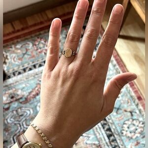 Antique Solid 14k Gold Cutie Floral Signet Ring